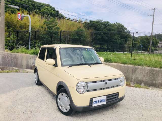右斜前からの写真でございます。こちらの画像で気になる箇所がございましたら、メールやお電話にてお問い合わせください。