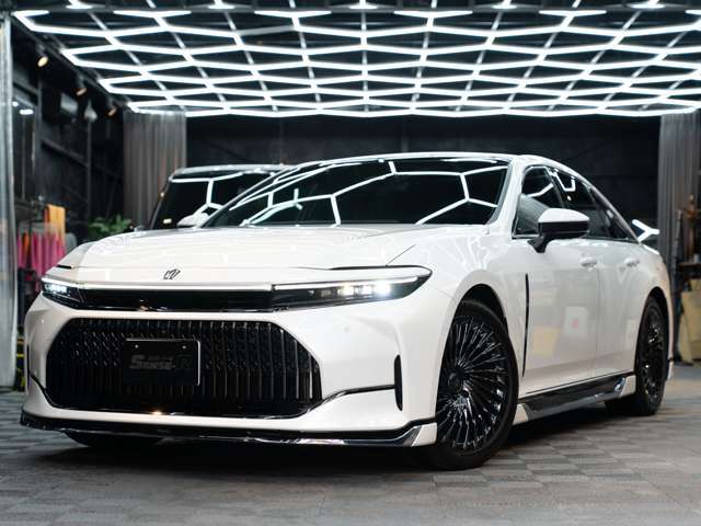 トヨタ クラウン 2.5 Z ハイブリッド車 2025年 0.6万キロ (大阪