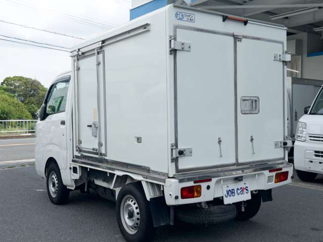全車、内外装クリーニングをしております！！安心快適なドライブを楽しんで頂けるよう納車前点検、定期点検を実施しお客様へご納車致します。ホームページ　http://www.jobcars.jp