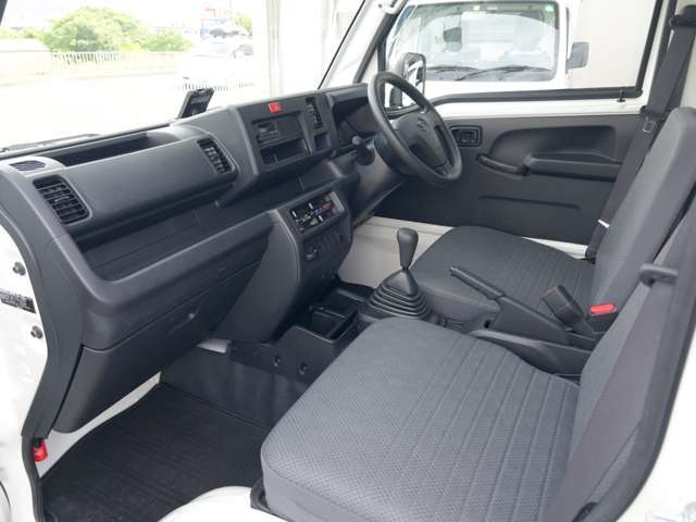 提携工場にて徹底した点検整備を行い、ご納車致しますのでご安心ください！ホームページ　http://www.jobcars.jp