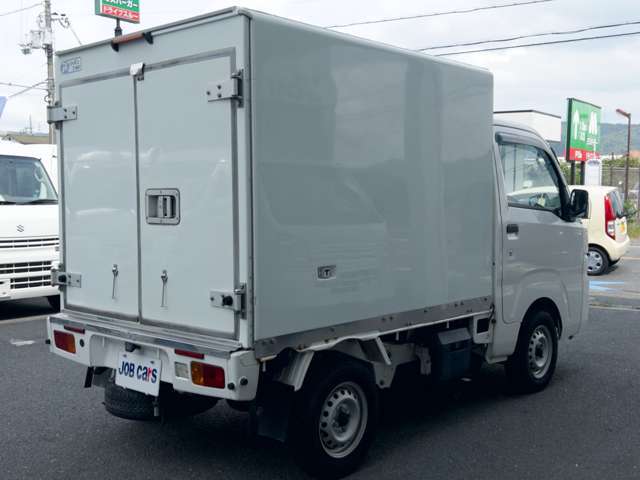プライベートのお車からビジネスカーまで、ご希望に沿ったお車をご用意しています！！早い者勝ちのプライス！！是非、お車を見にご来店ください！！ホームページ　http://www.jobcars.jp