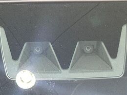 【スマートアシスト】走行中に前方の車両等を認識し、衝突しそうな時は警報とブレーキで衝突回避と被害軽減をアシスト。より安全にドライブをお楽しみいただけます。
