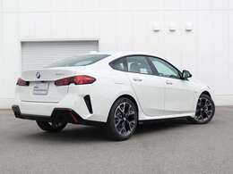 認定中古車保証の詳細につきましては、当社スタッフまでお気軽にご相談下さいませ。