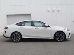 写真ではわからない箇所を画像、動画撮影しお客様のメールアドレスにお送りさせていただきます。詳しくはスタッフまでお問い合わせください。0120-419-603