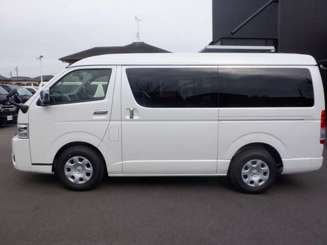 即納/未登録新車/4列10人乗り/パノラミックビューモニター/デジタルインナーミラー/パワースライドドア/スマートキー/LEDヘッド/コーナーセンサー/セーフティセンス