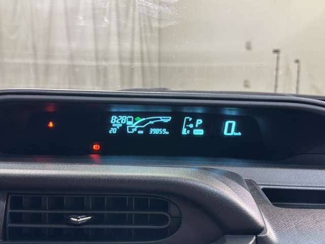 お近くの方はぜひご来店を♪　車検付のお車はご試乗も可能ですので装備や状態をしっかりとご確認頂けます。