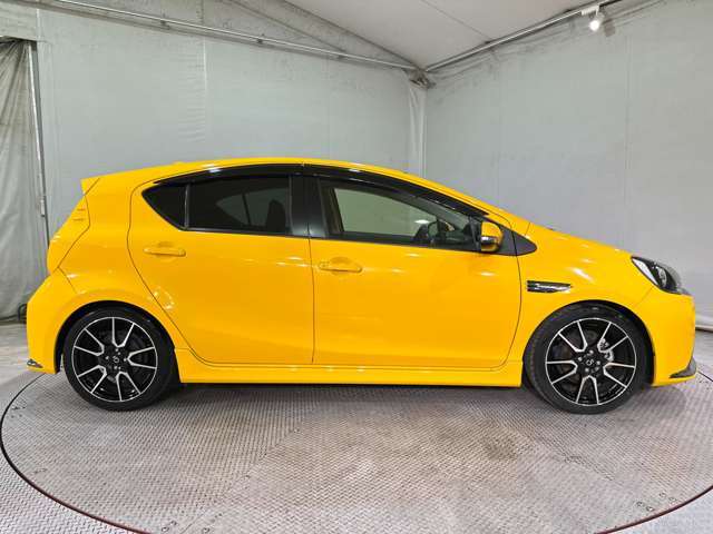 当店は整備工場以外にも自社板金工場も完備！！保険事故はもちろん、ちょっとしたキズ凹みの修理も格安にて承ります。