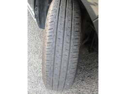 ☆併設サービス工場で徹底整備☆全車エンジンオイル、エレメント、ワイパーゴム交換☆ アフターサービスでは、点検、鈑金そしてラクラク車検で安心☆ご購入後もおまかせください☆