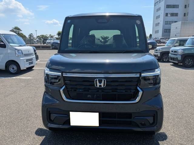在庫数は約800台！！ 年間販売台数は約4000台！！ 大量販売・大量仕入で1台あたりのコストを削減しています！！