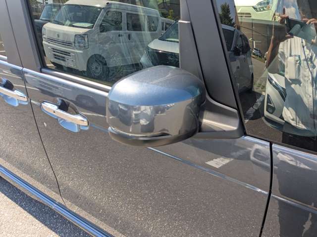 万が一のキズヘコミも迅速に対応いたします！！ 自社鈑金工場を持っているので、自社で修理いたします！！ 仲介料がかからないので安いんです！！