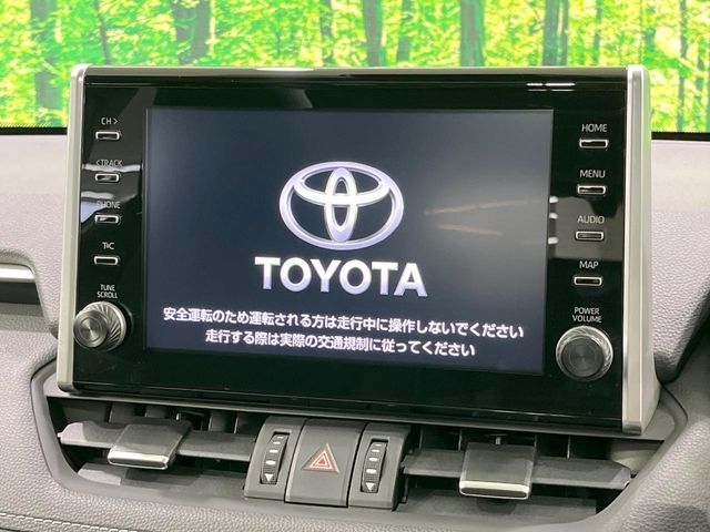 【9インチ　ディスプレイオーディオ大画面ディスプレイへお持ちのスマートフォンと連携して、ナビやbluetoothでの音楽再生が可能です♪デザインはもちろん操作性も良好！別途ナビ機能の取付可能です♪