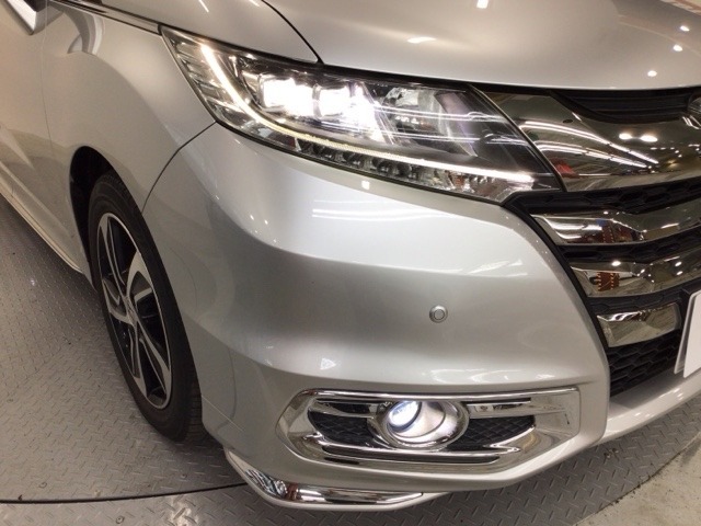 【LEDヘッドライト】ディスチャージヘッドライト（HID）と同等の明るさで、夜道や雨天走行が明るく視界良好！！　フォグライトも装備で、安心感さらにUPです♪安心ドライブを楽しんで下さい♪