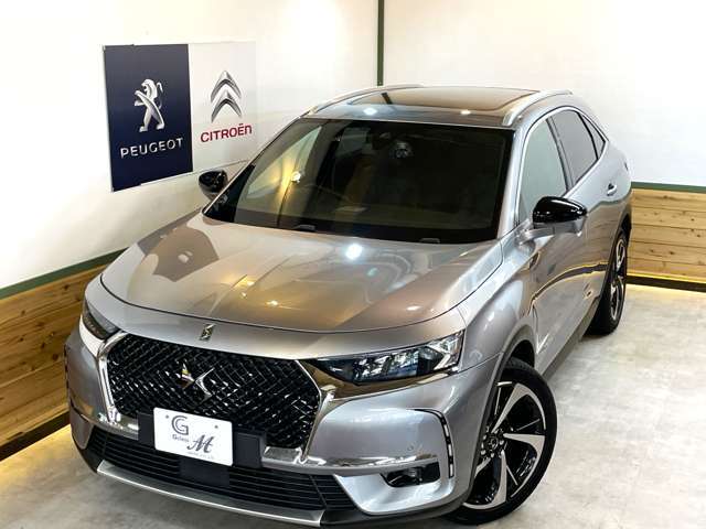 「DS7クロスバック」はフランスならではのデザイン性と装飾技法を取り入れた独創的な内装に、先進テクノロジーを融合させたDSライン初のSUVです♪