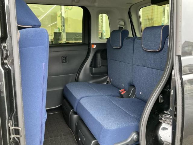 WECARSでは各商談席に大型モニターをご用意しております！見やすい大画面でゆったりと全国の在庫をご覧いただけます！是非ご来店お待ちしております！