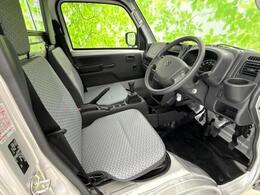 「この車の写真をもっと見たい」「状態が気になる」「この装備はついている？」どんな小さな疑問でもお気軽にお問い合わせください！