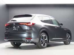 弊社社用車UPのCX-60を販売開始です。人気の3.3Lハイブリッド・クリーンディーゼルの力強さと、FRレイアウトベースの4WDの安定感でワンランク上の走りをお届けします。ぜひご覧ください。