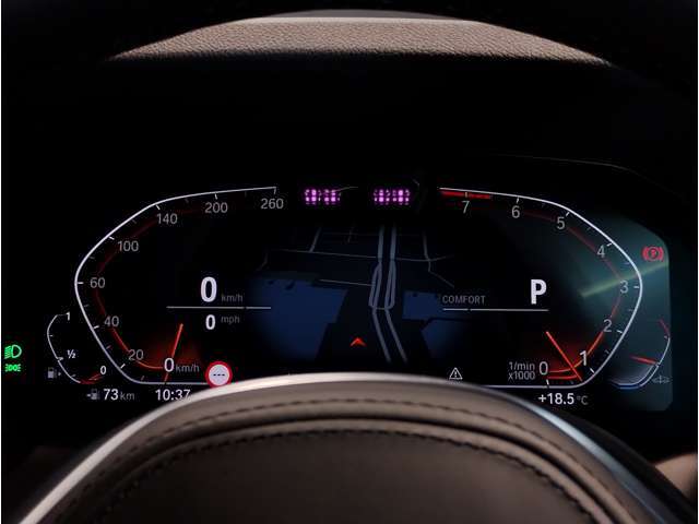 【BMWライブ・コックピット】コントロール・ディスプレイとインスツルメント・ディスプレイから構成されるディスプレイ・ネットワークにすべての情報がより分かりやすく表示されます。
