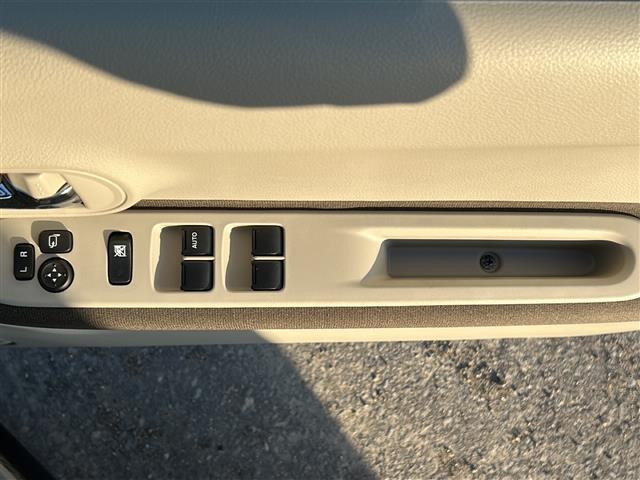 みなさまのお車選びのお手伝いをさせてください！スタッフ一同心よりご来店、お問い合わせをお待ちしております！