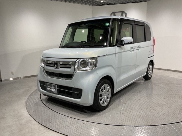 中古車の場合、早期に売れてしまう場合がございますので、在庫の確認を下記まで、お問い合わせ下さい。宜しくお願い致します。