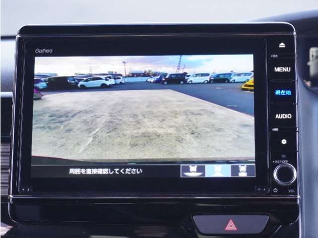 ◆バックカメラ◆リバースにするだけで映ります、後方の安全確認や、狭い駐車場での車庫入れ、雨の日や夜間など視界の悪い時に便利です！安全にバックする為には欠かせない装備です。