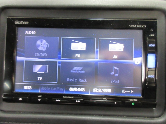 DVD再生、Bluetooth接続、フルセグチューナー、ワイドFM対応です。