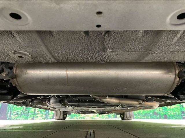 親切・丁寧な専門メカニックスタッフが応対！・車検・点検整備・事故等の修理などアフターサービスも安心。お車のカスタマイズもネクステージのサービススタッフまでご相談ください！