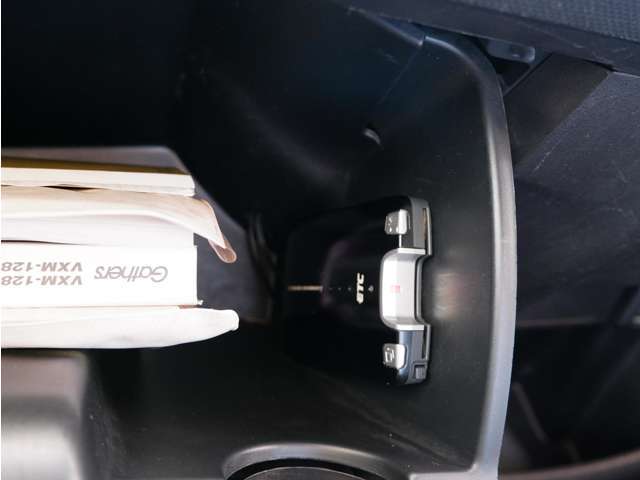 ★ETC車載器　装備車★　有料道路を利用する際にスムースに通過でき、わずらわしい料金支払いから開放されます！　再セットアップはオプションになります。