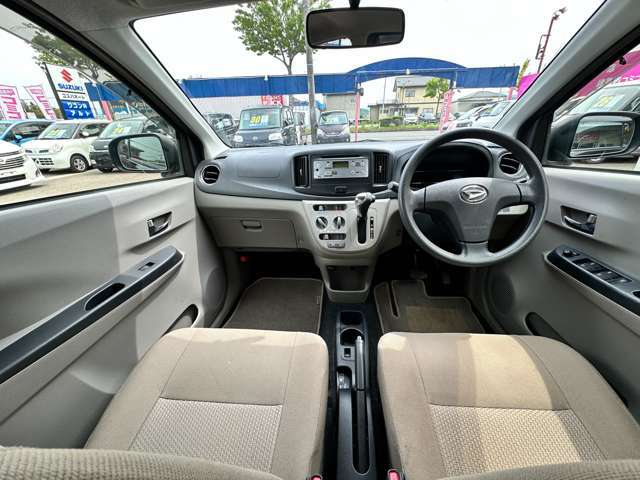 車を運転する際には運転席の存在は欠かせません。なのでしっかりとチェックしたいポイントですね。