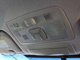 運転席からも操作可能な両側パワースライドドア！挟み込み防止もあり小さなお子様にも安心★隣のお車を気にすることなく開閉可能なのもうれしいところですね！