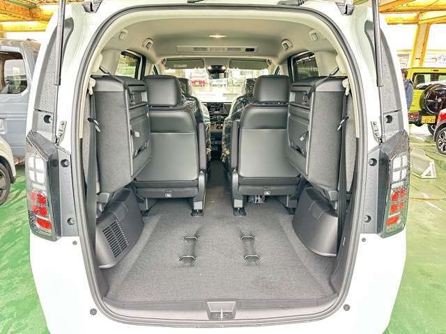 ★全国陸送費定額キャンペーンも実施中！★全国何処でも陸送会社がご自宅までお車をしっかりとお届します！陸送費につきましてはお気軽にお問合せください！※納車時ご来店いただければ、納車費用はかかりません！