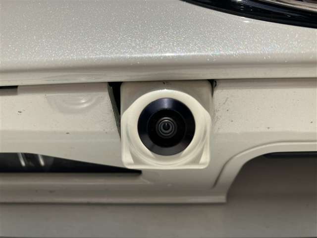 バックカメラ付いています。