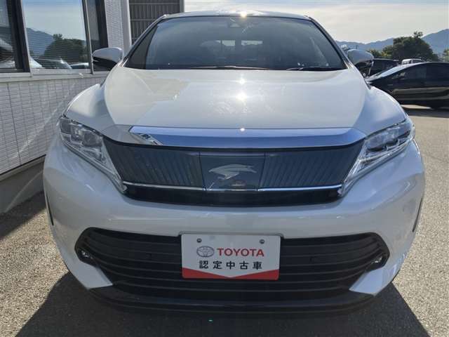 消費電力が少なく長寿命のLEDヘッドライト装備。