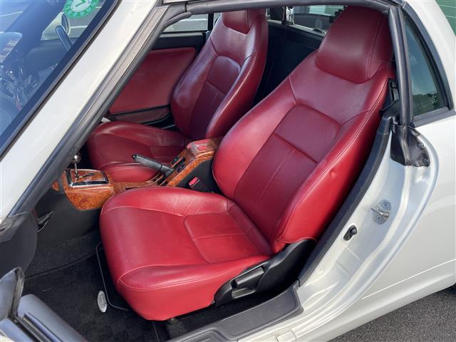 店頭在庫以外にも全国約4万台※の在庫から、ぴったりな1台をご提案します！※2023年10月現在の在庫台数です。売約済の可能性があります。