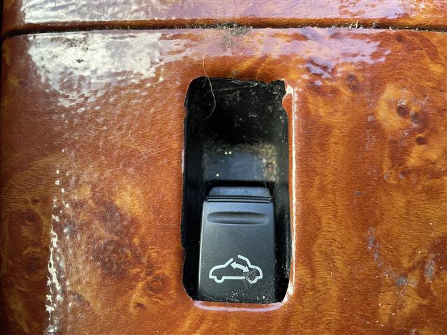 気になる車はすぐにお問い合わせください！画面右側の0066から始まる無料ダイヤルからお問い合わせ下さい！専門スタッフがお車のご質問にお答えいたします！