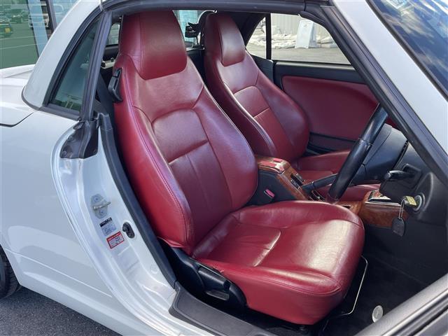 商談ルームにはキッズルームも完備しています☆お子様連れでもゆっくりとお車をお選びいただけます！