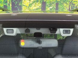 【アイサイトセイフティプラス】アイサイトに更なる安全をプラス。「リアビークルディティクション」と「アダプティブドライビングビーム」により死角を減らし、より安全なドライブを支援してくれる安心の1台です♪