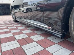 【TRDエアロ】人気のTRDエアロを装備！クルマの外観がよりスタイリッシュになり、街中で存在感あふれる1台に♪将来買い替える時にもリセールに影響しやすく、価値ある人気の装備です！