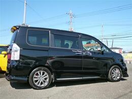 ZS　煌3　純正ナビTV　BTオーディオ　禁煙車　スマートエントリー　パドルシフト　レザーシートカバー　両側パワースライドドア　HID＆LED　アドミレイションエアロ　純正アルミ　ローダウンサス