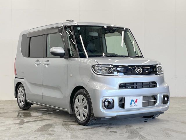 大好評のボディコーティング「弾スプラッシュコート」もご納車までに施工可能。通常のガラスコートと異なる、耐久年数6年の無機質ガラスコーティングが、ボディをキレイな状態に保ってくれます。