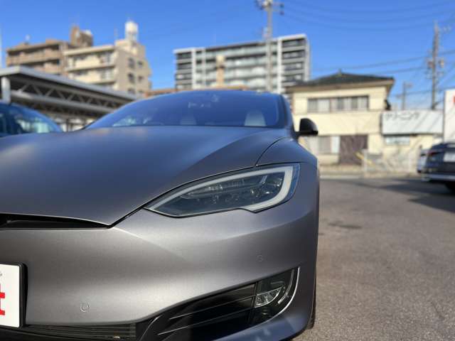 LEDヘッドライト　オートハイビームアシスト　フォグランプ