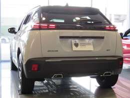 ドライブレコーダー、ETC、レーダー等の取付、ボディーコーティングやスモークフィルム施工等ご要望に応じてご対応いたします。