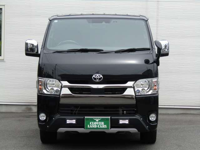 中古車販売における数多くの法令やルールを正しく理解しているのはもちろん、徹底したお客様目線での対応に関する教育研修を修了している為、お客様にとって安心・信頼のお店選びの目印になるものです。