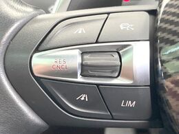 ●アクティブクルーズコントロール：前の車との車間距離を一定にとりつつ、一定速度で自動走行してくれる次世代のクルーズコントロール！主に高速道路や自動車専用道路で使用する便利な機能です！