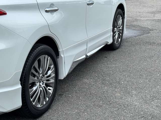 モデリスタエアロ　調光パノラマルーフ　デジタルインナーミラー　JBLサウンドシステム　ブラインドスポットモニター　パノラミックビューモニター　12.3インチディスプレイオーディオ　ワンオーナー　レザーシート