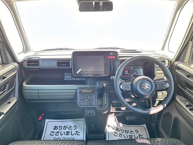 安全装備、快適装備が盛りだくさんのお車です。どんな方にでもオススメできる一台です♪