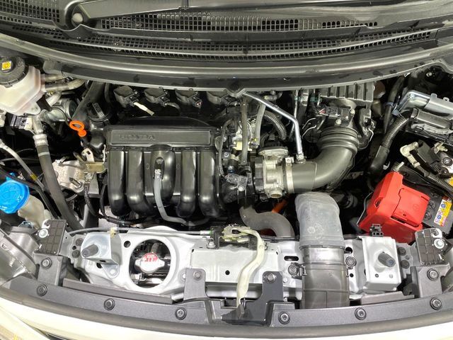 親切・丁寧な専門メカニックスタッフが応対！・車検・点検整備・事故等の修理などアフターサービスも安心。お車のカスタマイズもネクステージのサービススタッフまでご相談ください！