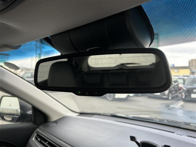 【ルームミラー】現車の確認はお電話で在庫のご確認の上是非ご来店くださいませ！ご来店の難しい方は店舗スタッフがお電話やメールで詳細をお答えさせて頂きます。