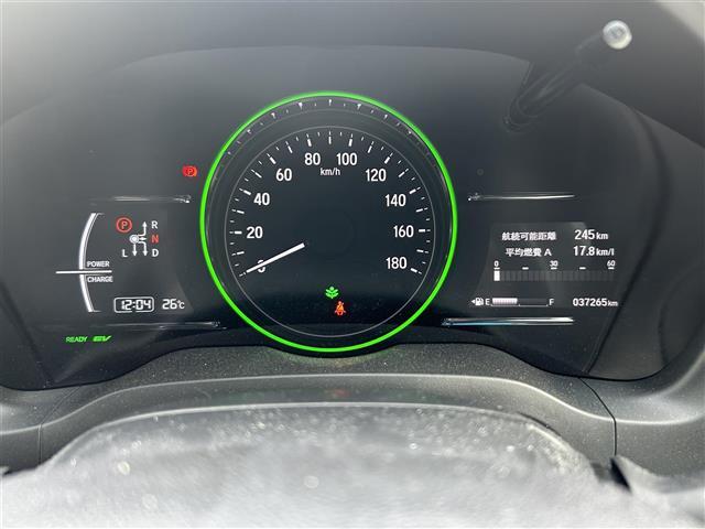 【メーターまわり】メーターまわりも鮮やかに照らし出され、デザイン、安全性ともにバッチリ！！