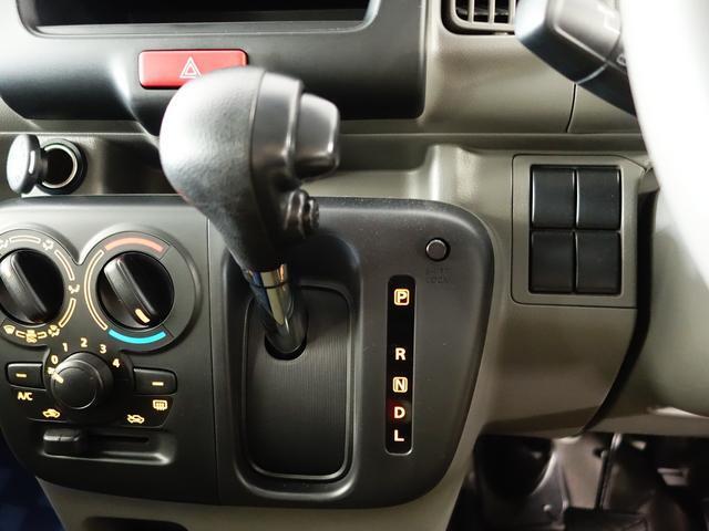 当社の車は主に試乗車をメインに高年式車を豊富に取り揃えております！品質には自信があります！！