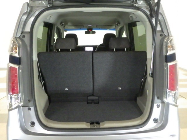 軽自動車でも荷室容量はお任せください。